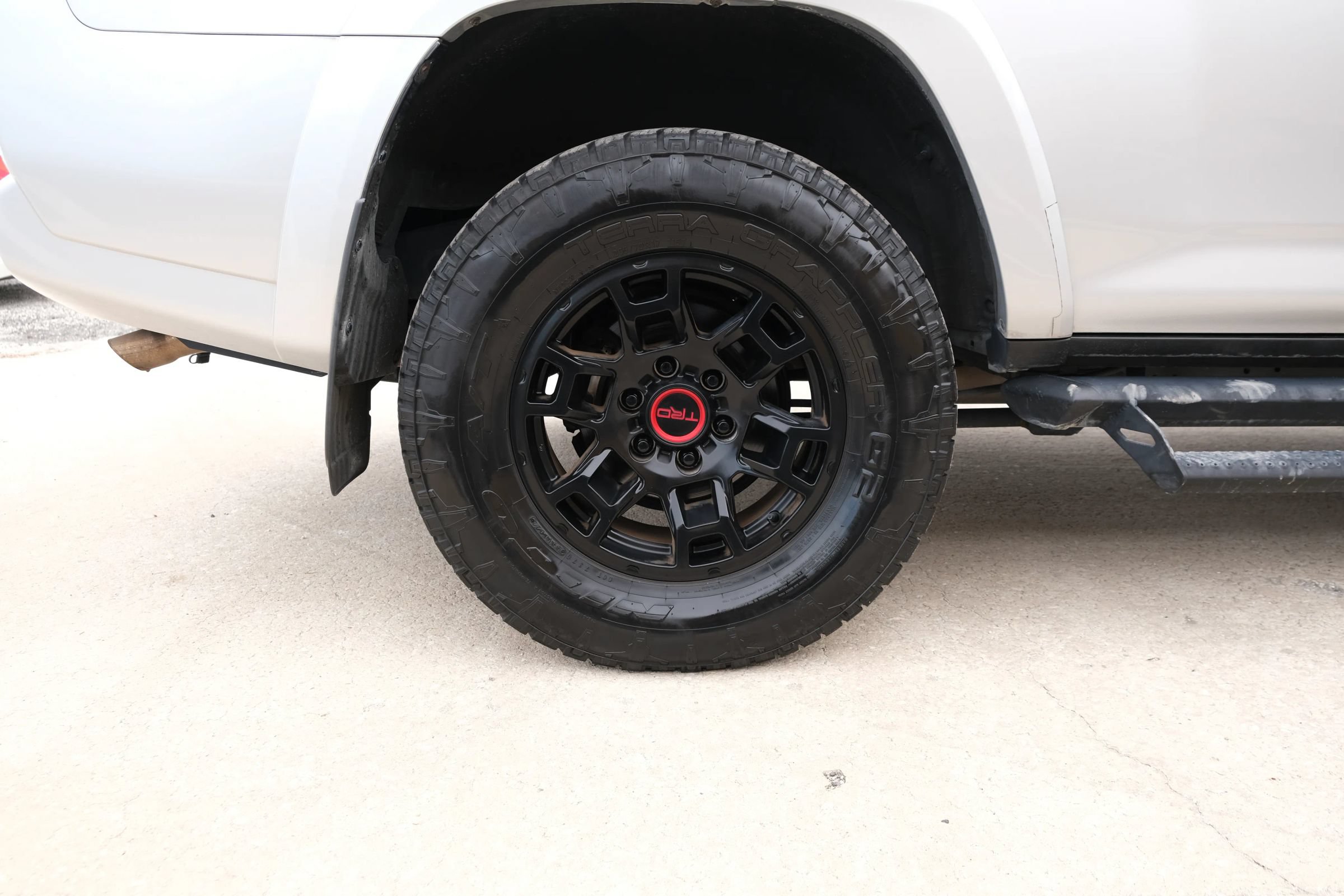 Used 2022 Toyota 4Runner SR5 Premium w/ Moonroof Package AWD/4WD image 18