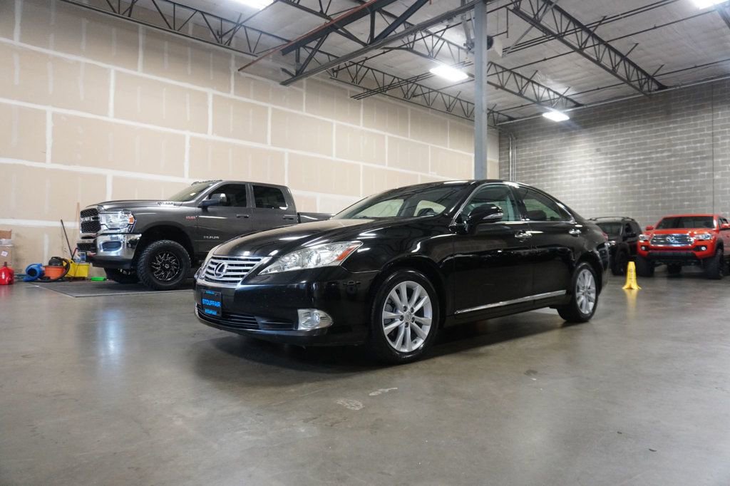 Used 2011 Lexus ES 350 image 2