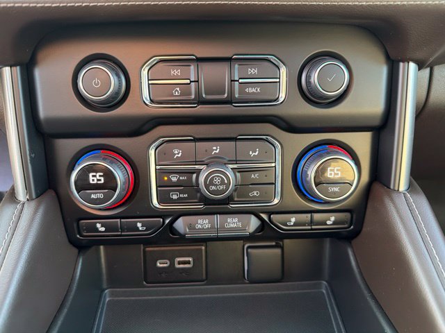 Used 2022 Chevrolet Tahoe LT AWD/4WD image 22