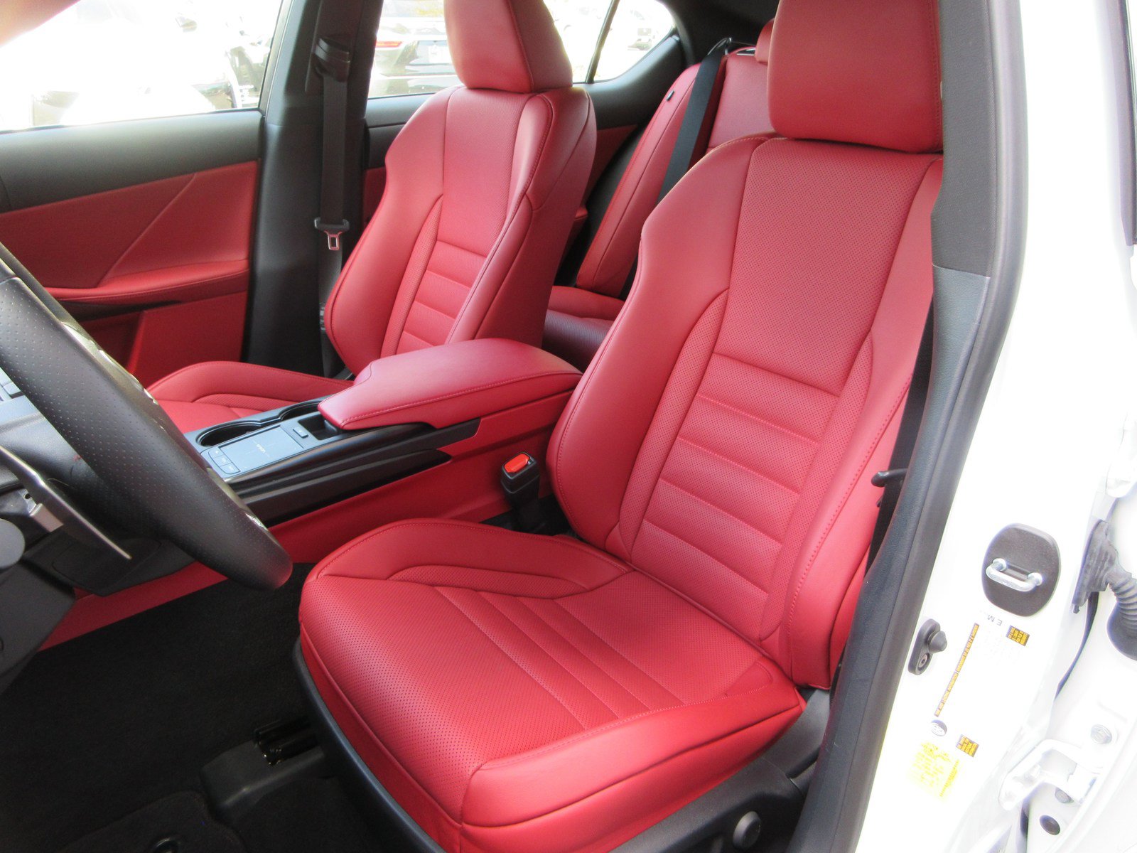 Used 2025 Lexus IS 500 RWD image 32