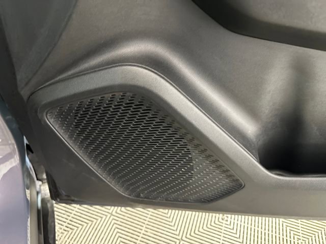 Used 2025 Chevrolet Equinox EV LT w/ Convenience Package image 28