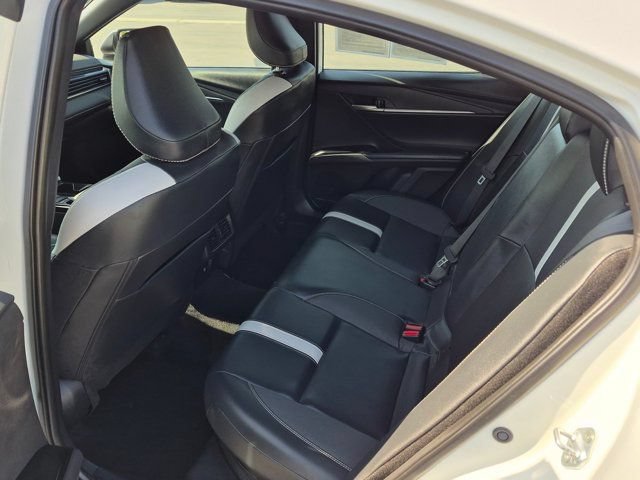 Used 2025 Toyota Camry SE FWD image 14