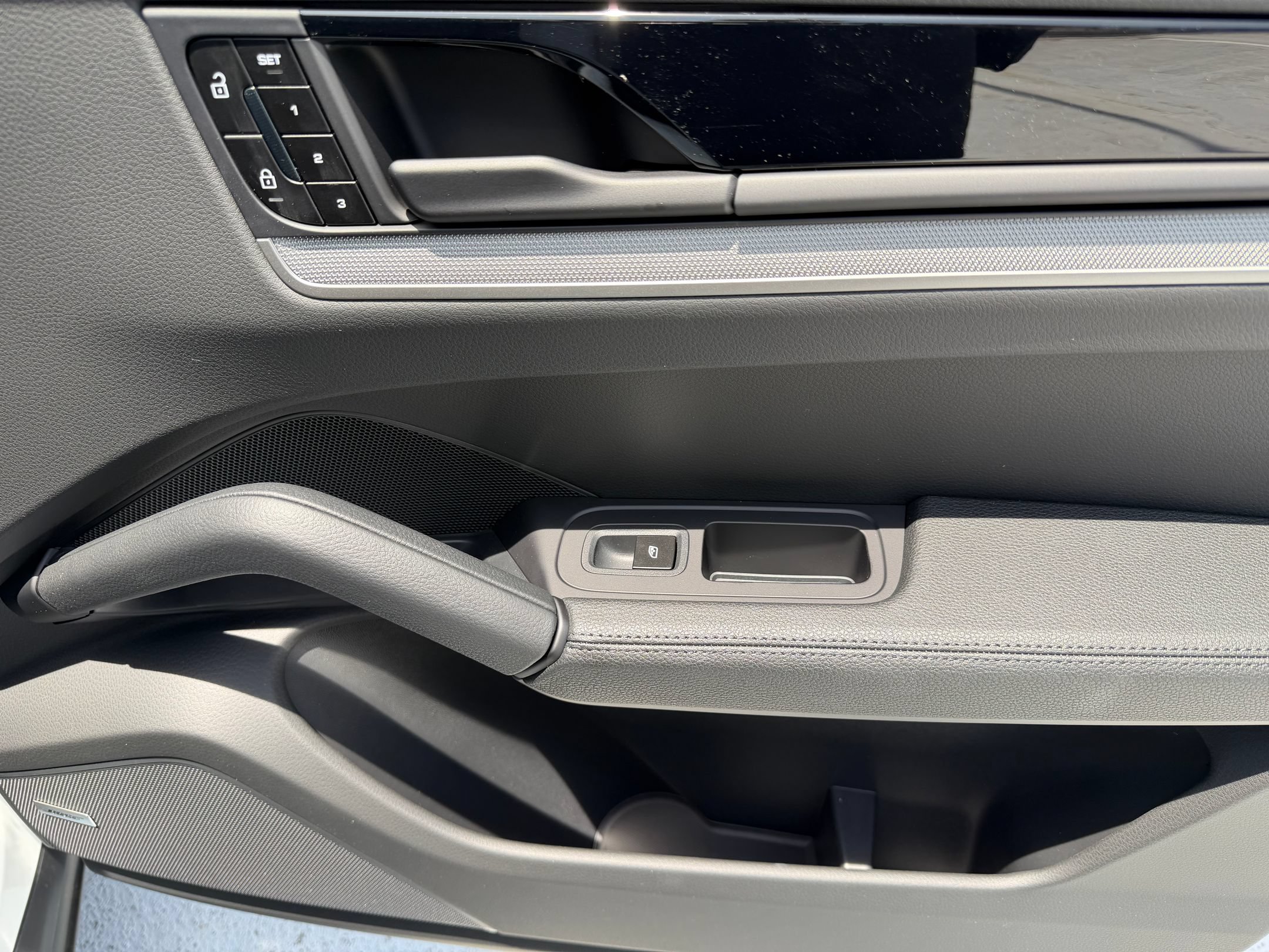Certified 2026 Porsche Cayenne AWD/4WD image 13