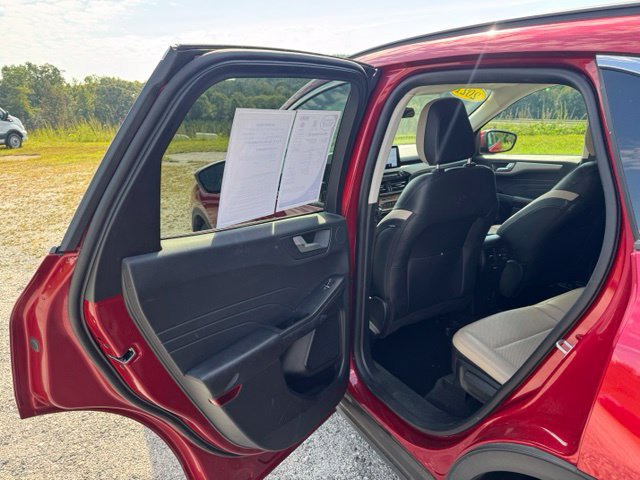 Used 2021 Ford Escape SEL w/ Technology Package FWD image 18