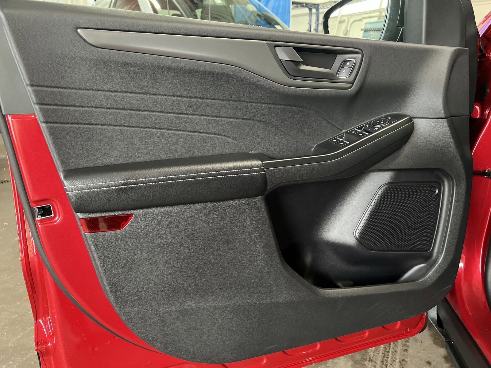 Used 2025 Ford Escape Active w/ Cold Weather Package image 14