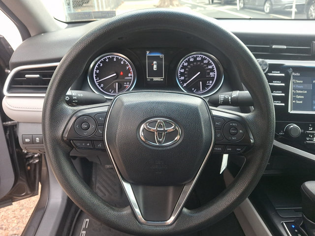 Used 2018 Toyota Camry LE FWD image 18