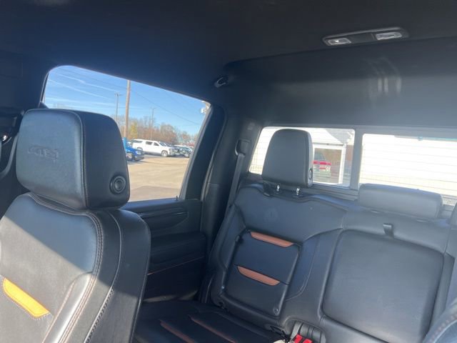 Used 2024 GMC Sierra 2500 AT4 w/ AT4 Preferred Package image 31
