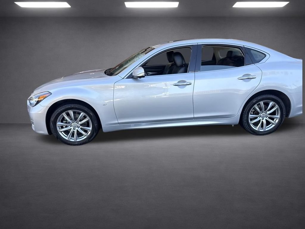 Used 2019 INFINITI Q70 Luxe AWD/4WD image 26
