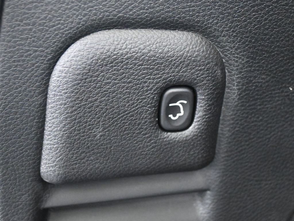 Used 2018 Jeep Grand Cherokee Altitude image 31