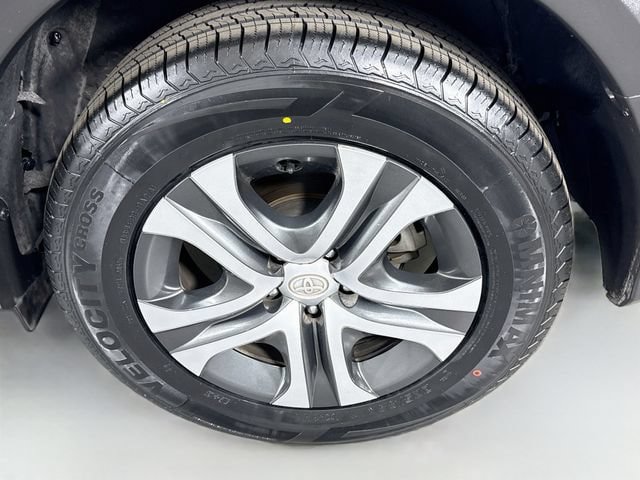Certified 2017 Toyota RAV4 LE w/ Carpet Mat Package FWD image 30