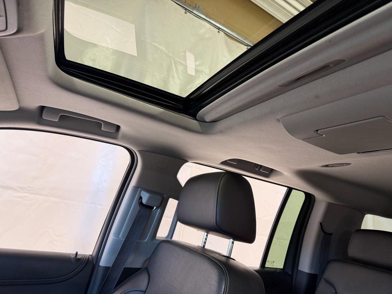 Used 2015 Chevrolet Suburban LT AWD/4WD image 29