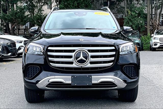 Used 2026 Mercedes-Benz GLS 450 4MATIC image 2