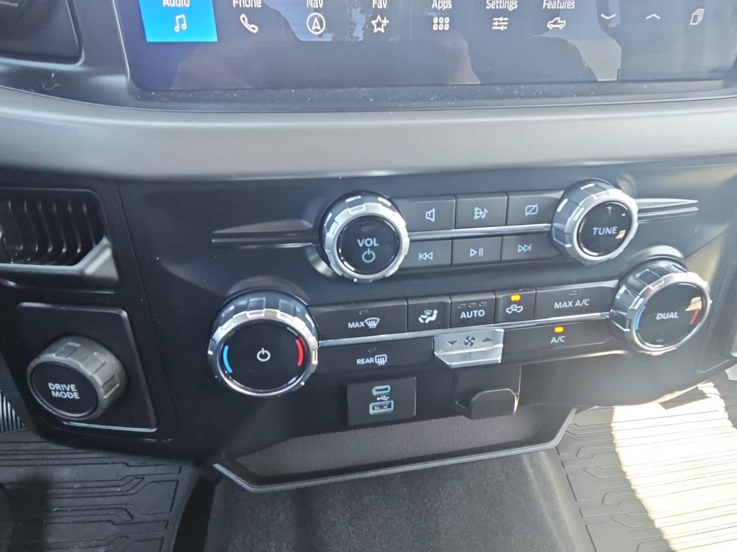 Used 2024 Ford F150 XLT image 17