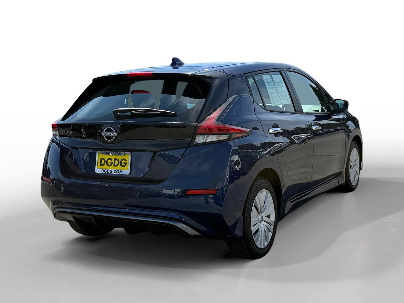 Used 2025 Nissan Leaf S FWD image 5