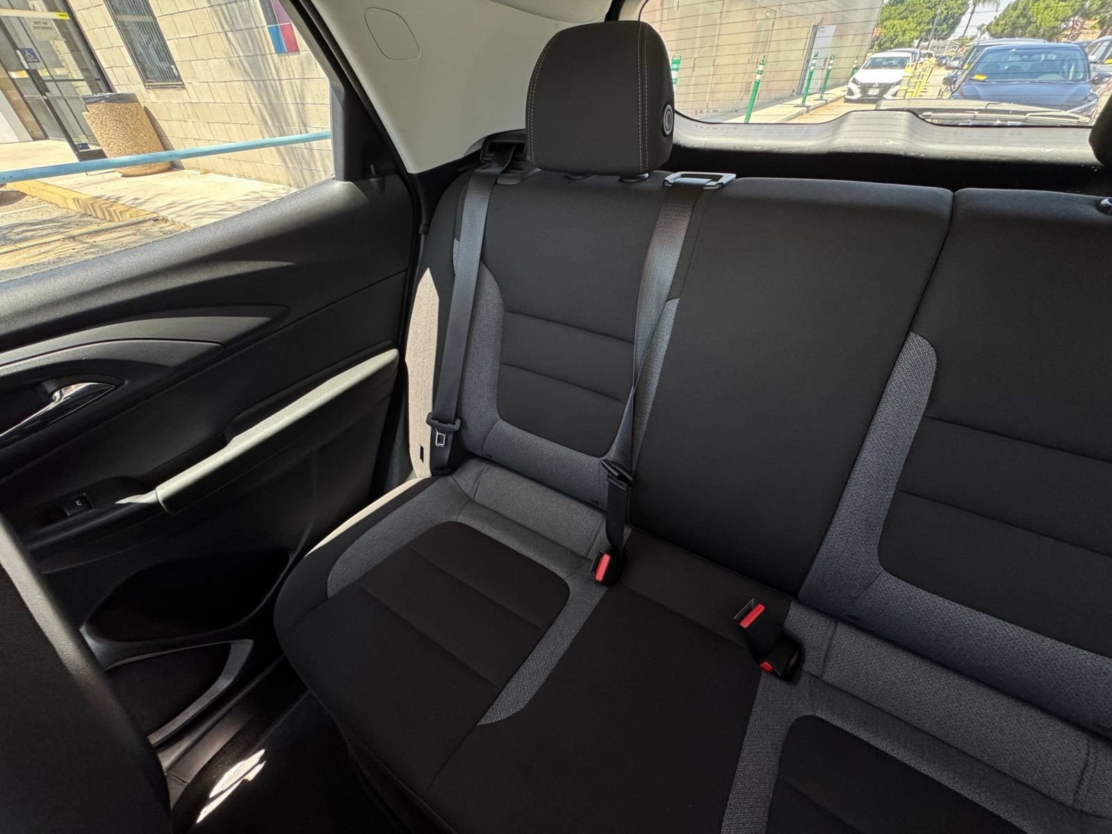 Used 2025 Chevrolet TrailBlazer LT FWD image 38