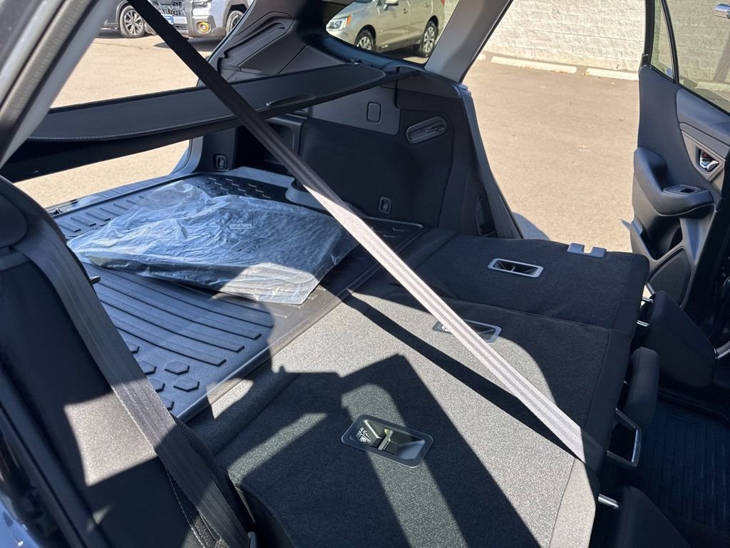 Used 2025 Subaru Outback Premium image 19