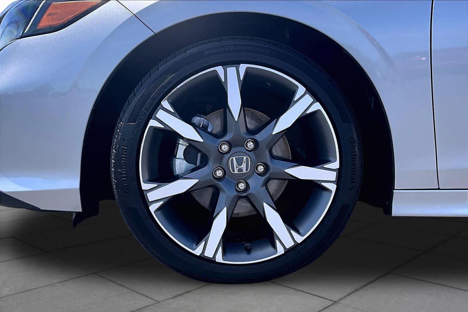 Used 2025 Honda Civic Sport Touring image 10