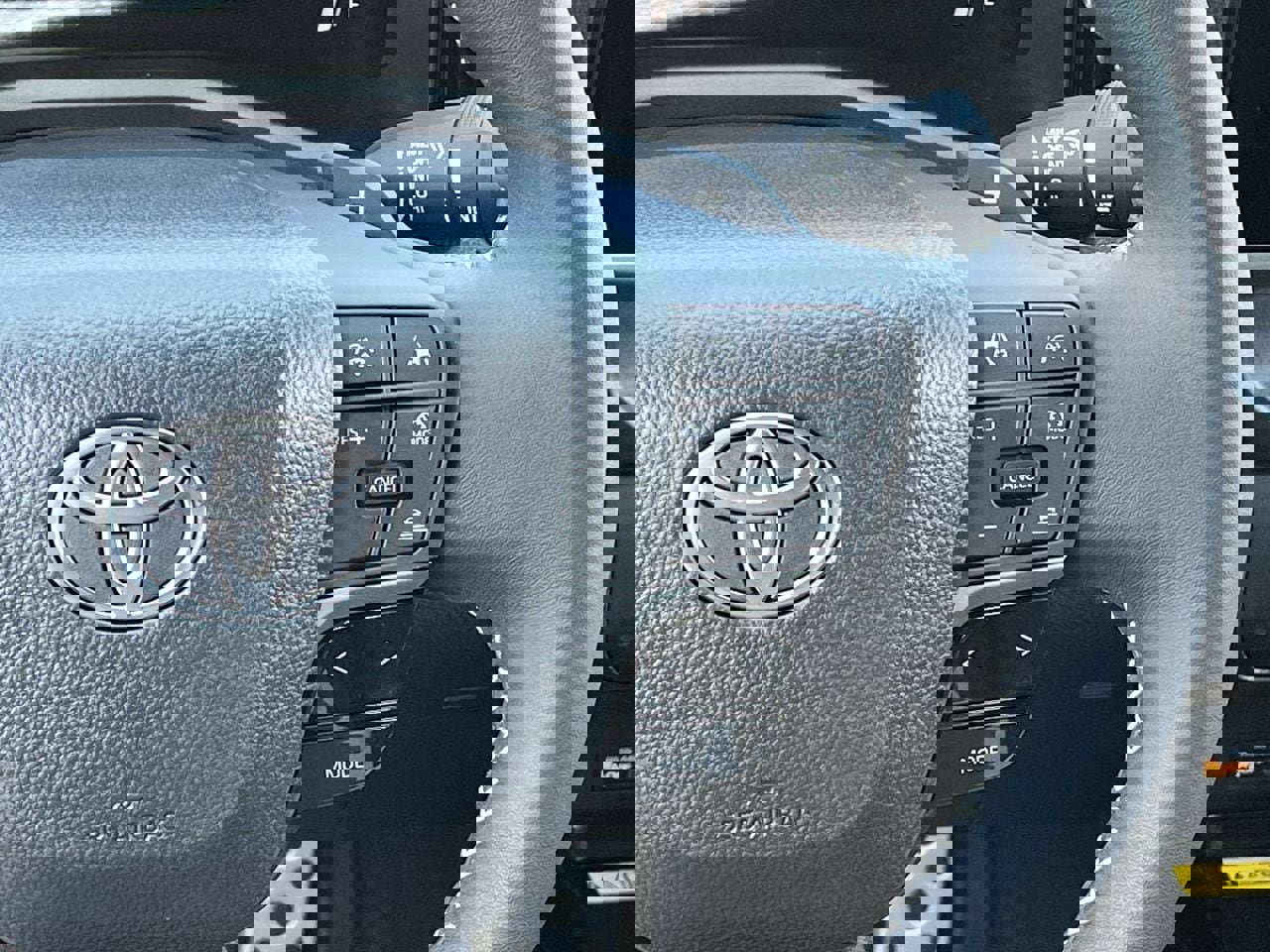 Used 2026 Toyota Camry SE w/ Convenience Package image 14