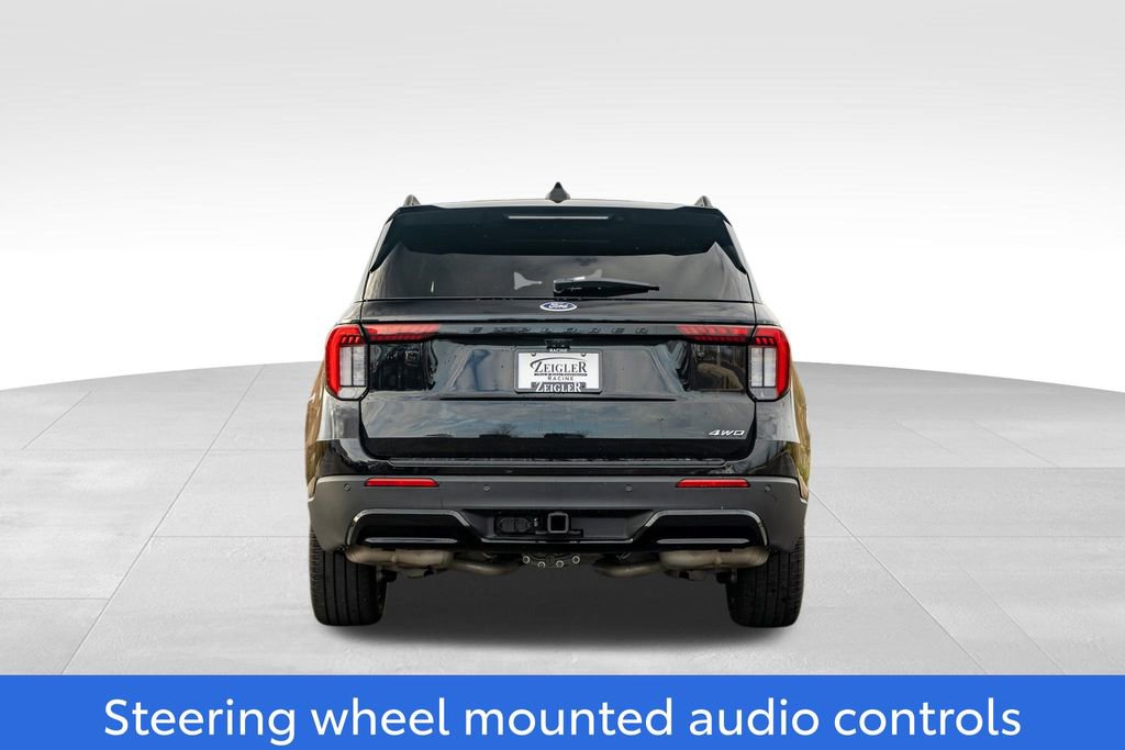 Used 2025 Ford Explorer ST-Line w/ ST-Line Street Pack image 6