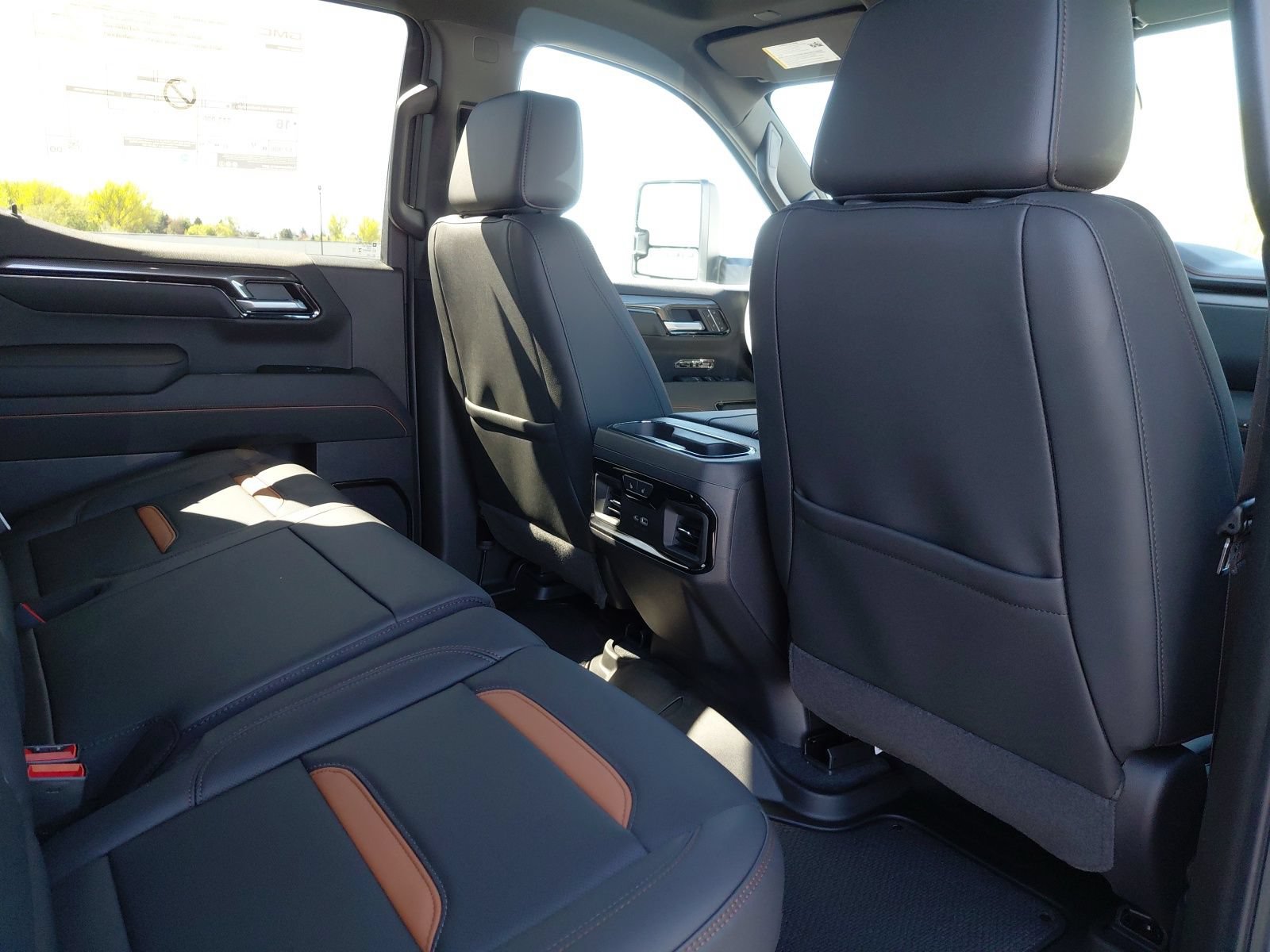 New 2026 GMC Sierra 1500 AT4 w/ AT4 Premium Package AWD/4WD image 32