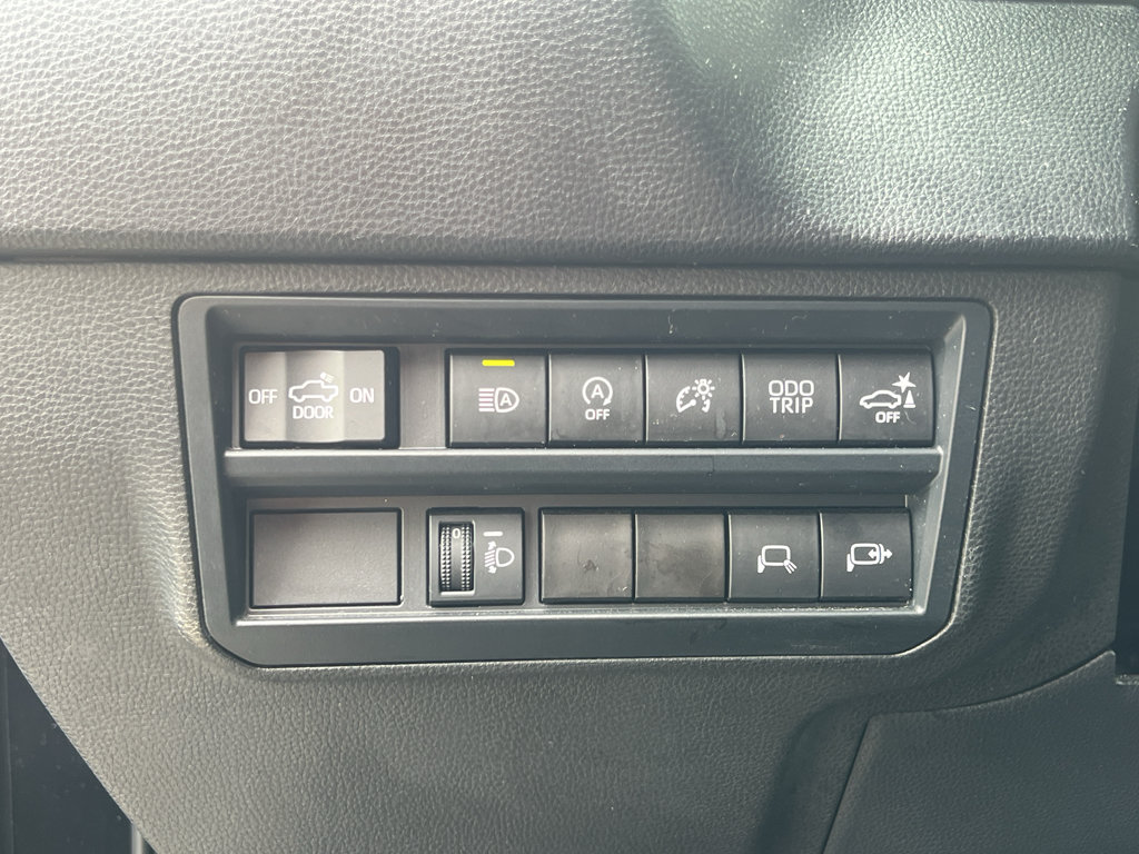Used 2023 Toyota Tundra SR5 w/ SR5 Convenience Package AWD/4WD image 14