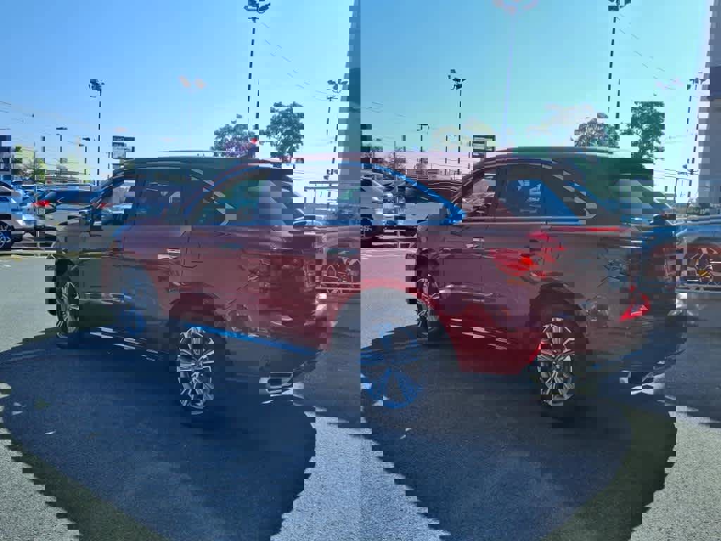 Used 2020 Acura MDX SH-AWD image 4