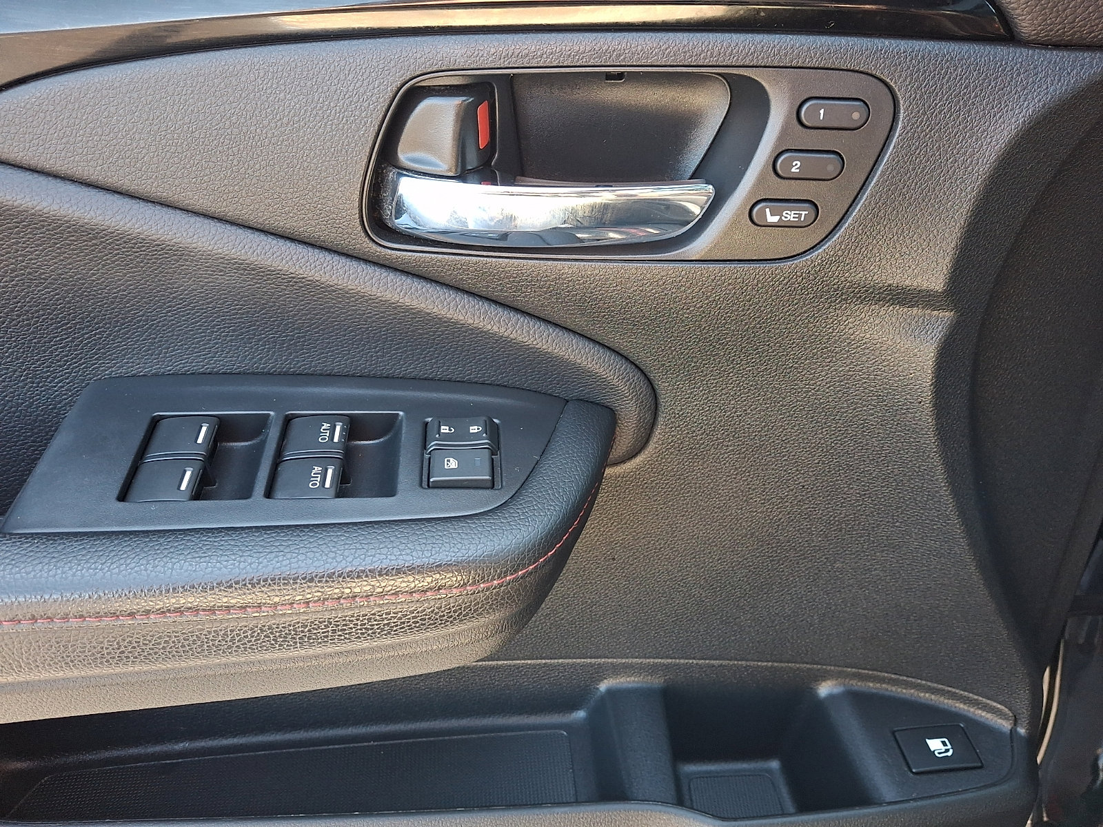 Used 2020 Honda Ridgeline Black Edition image 12
