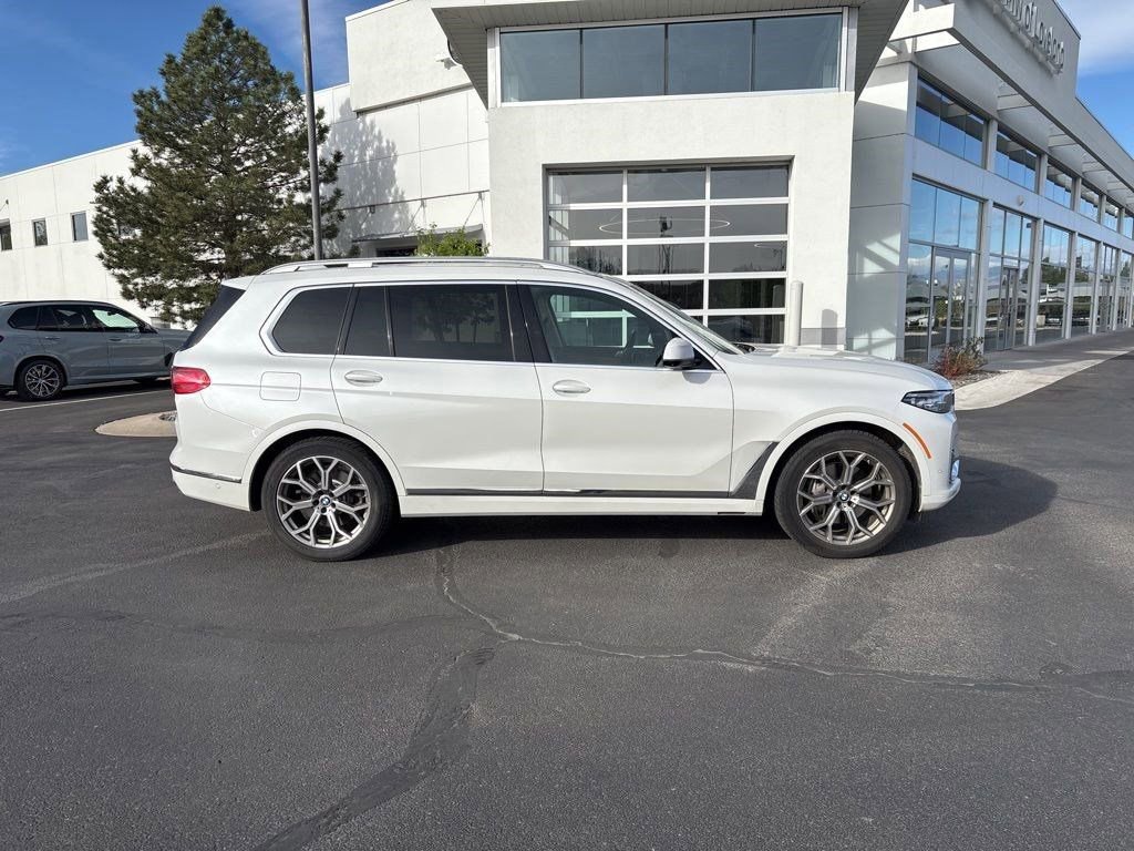 Used 2022 BMW X7 xDrive40i w/ Premium Package AWD/4WD image 6