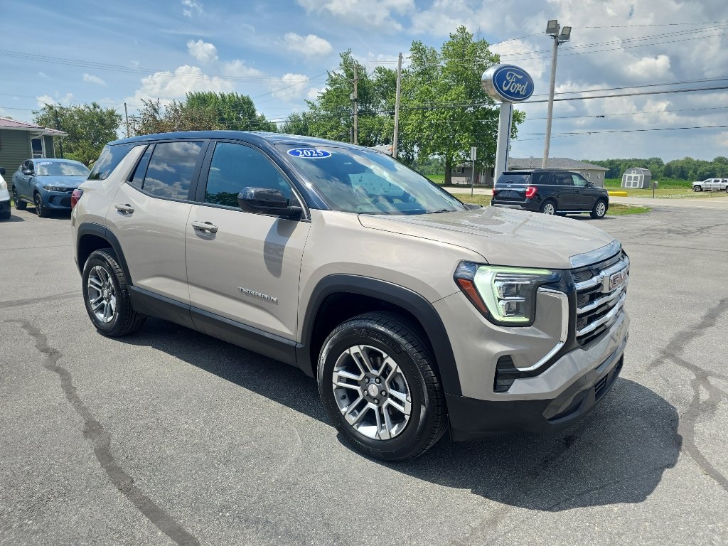 Used 2025 GMC Terrain Elevation AWD/4WD image 4