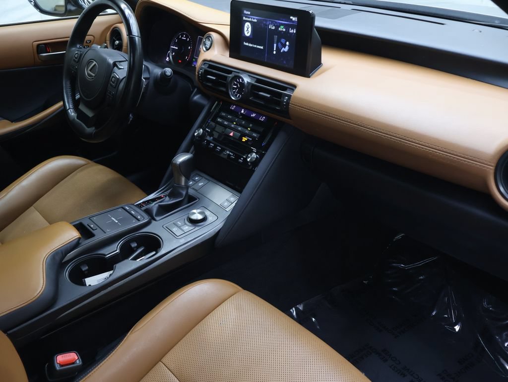 Used 2023 Lexus IS 300 w/ Premium Package RWD image 10