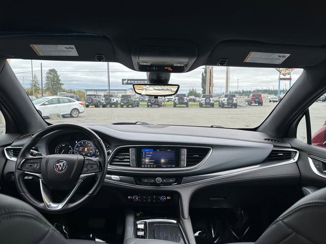 Used 2024 Buick Enclave Premium image 22