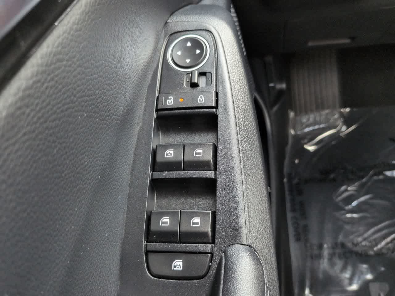Used 2024 Kia Seltos EX FWD image 23