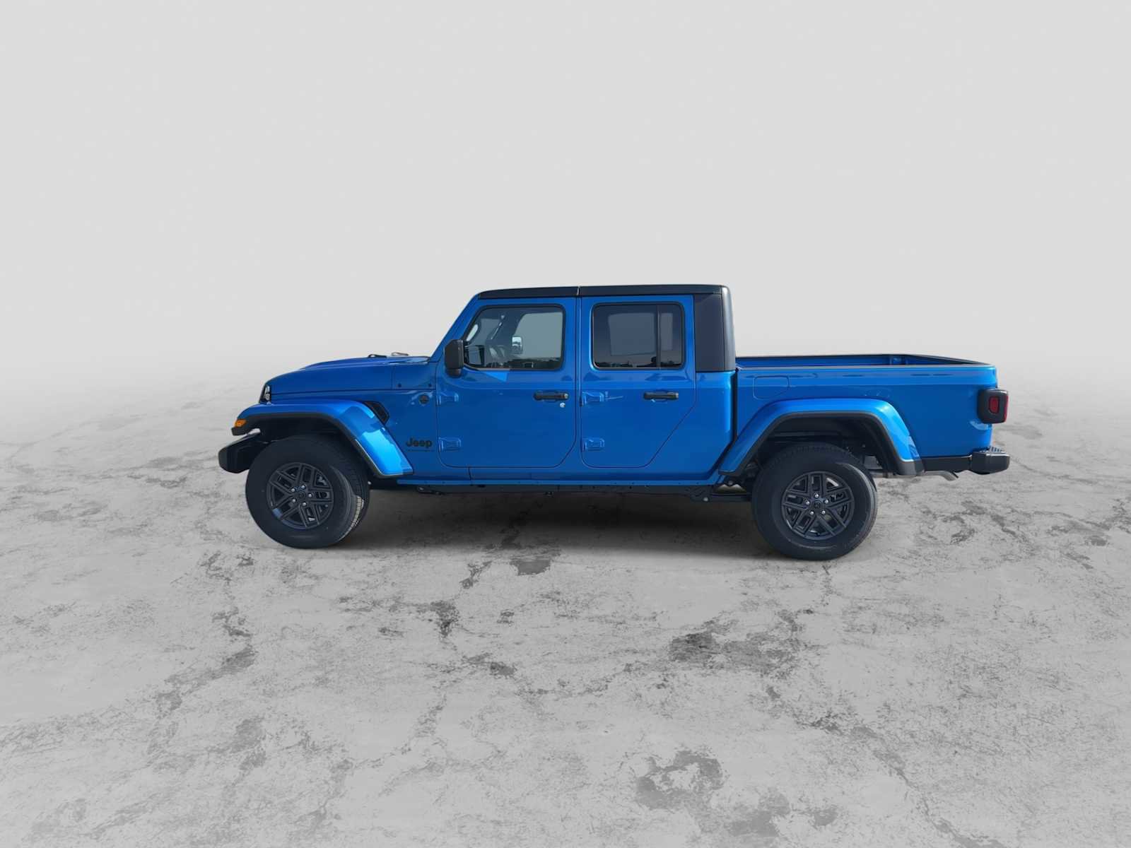 New 2025 Jeep Gladiator Sport image 5