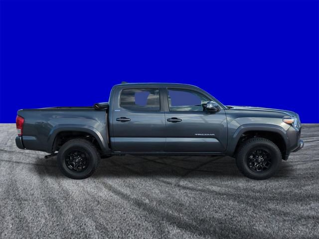 Used 2022 Toyota Tacoma SR5 w/ Technology Package image 3