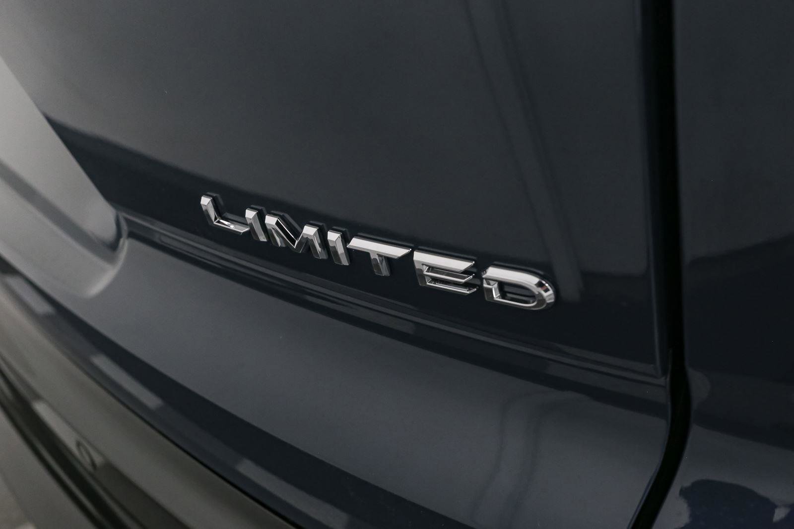 New 2026 Toyota Crown Signia AWD/4WD image 12