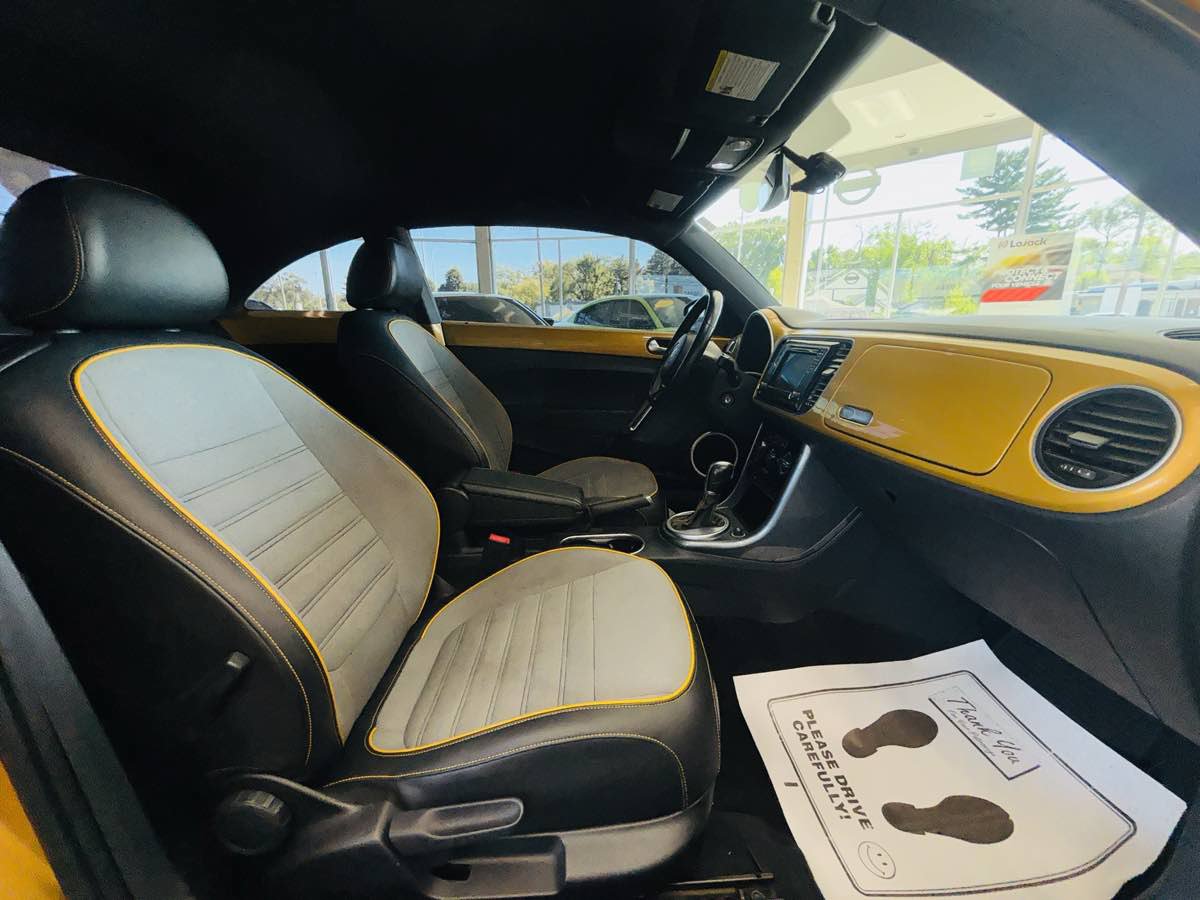 Used 2017 Volkswagen Beetle 1.8T Dune FWD image 37