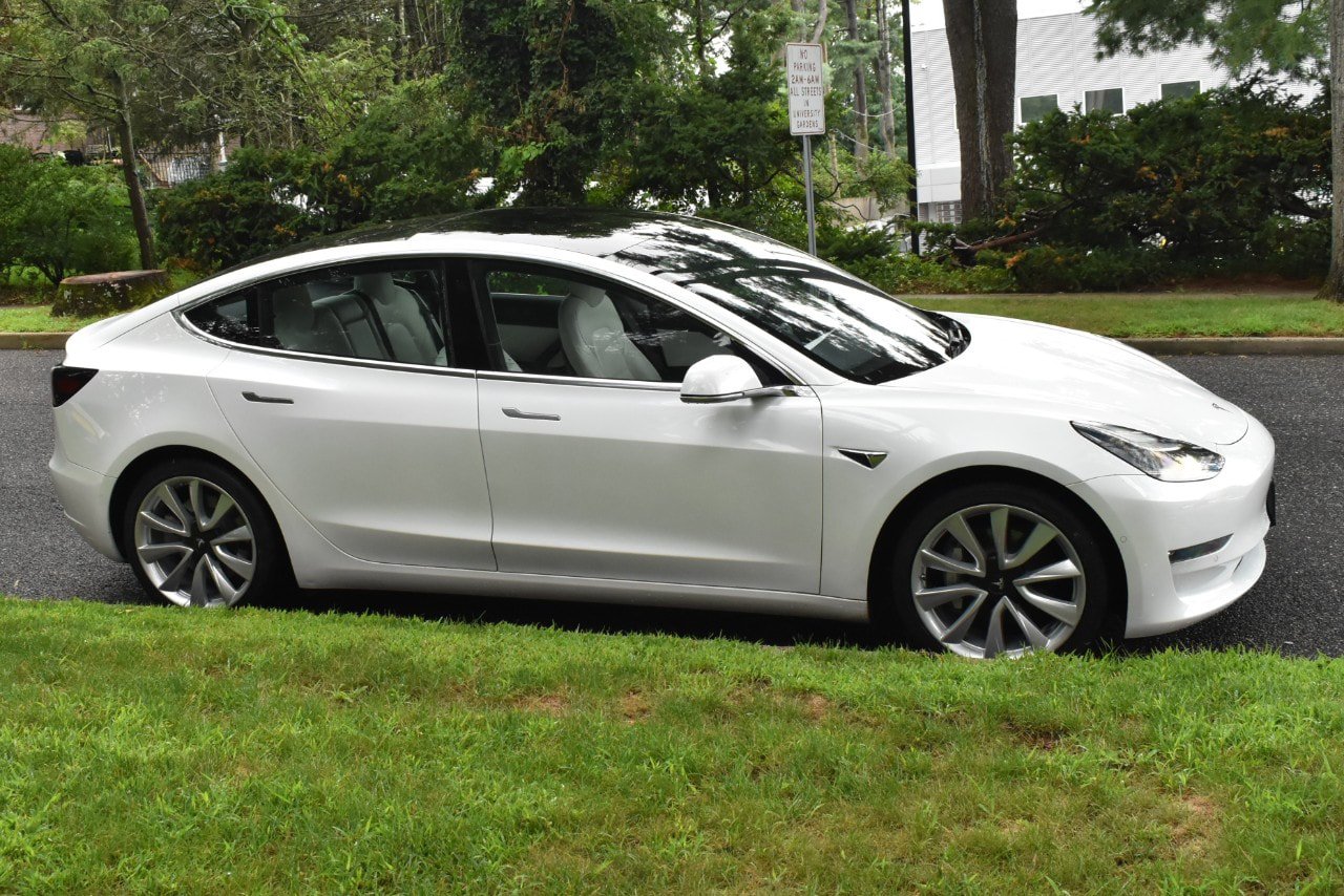 Used 2020 Tesla Model 3 Long Range AWD/4WD image 9
