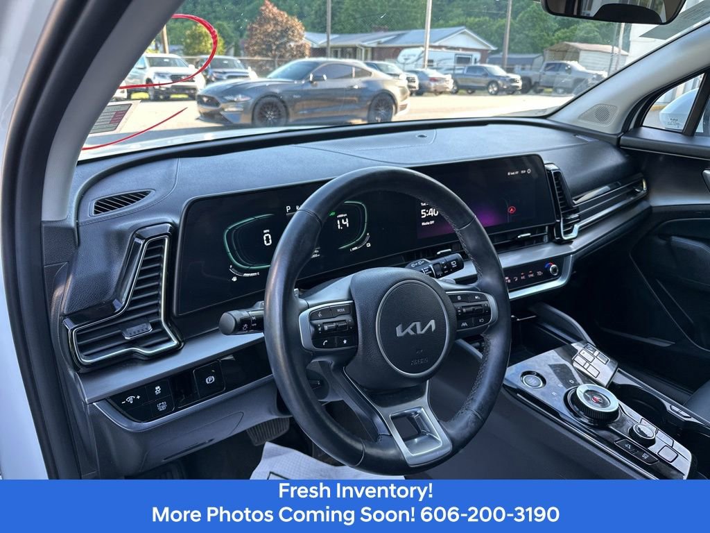 Used 2023 Kia Sportage EX AWD/4WD image 11