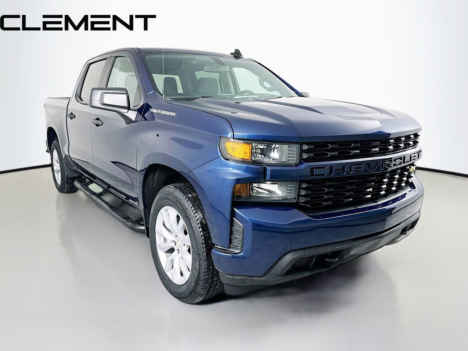 Used 2020 Chevrolet Silverado 1500 Custom w/ Custom Value Package image 3