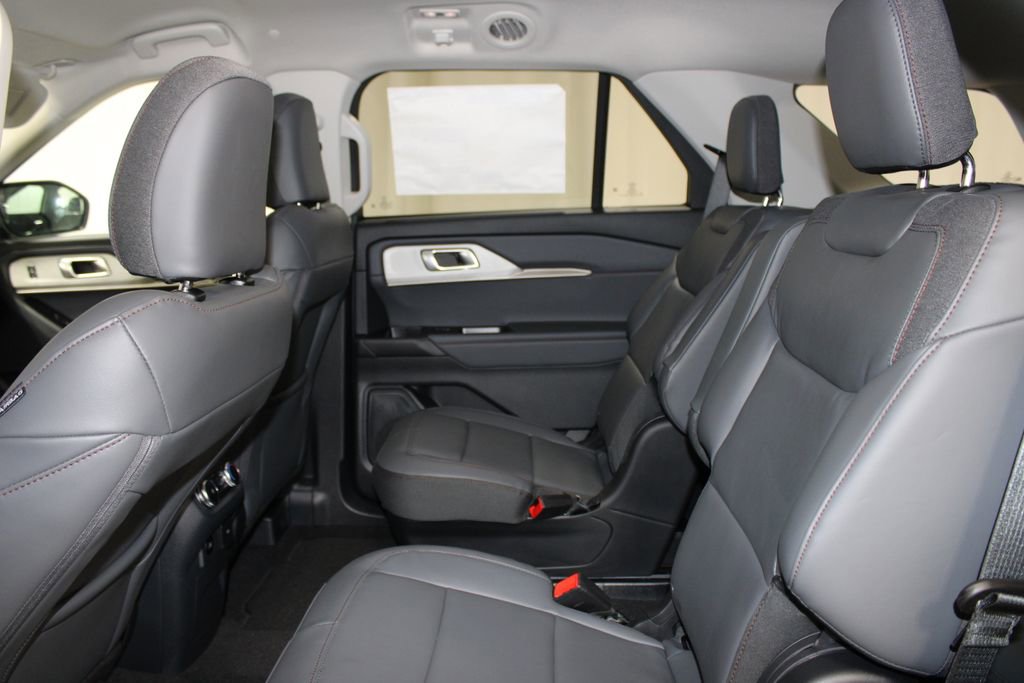 New 2026 Ford Explorer Active image 18