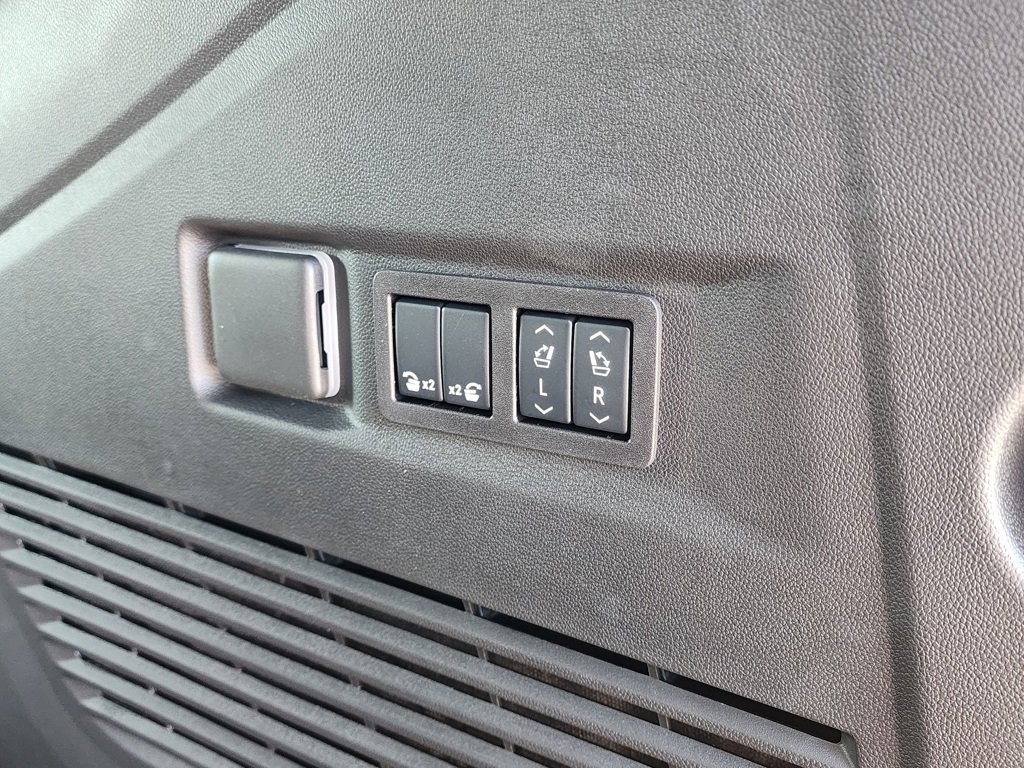 New 2026 GMC Yukon Denali image 53