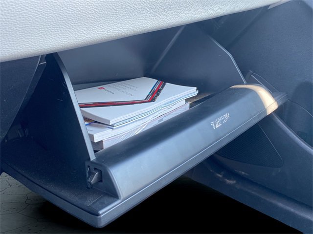 Used 2023 Toyota Corolla Cross L image 28