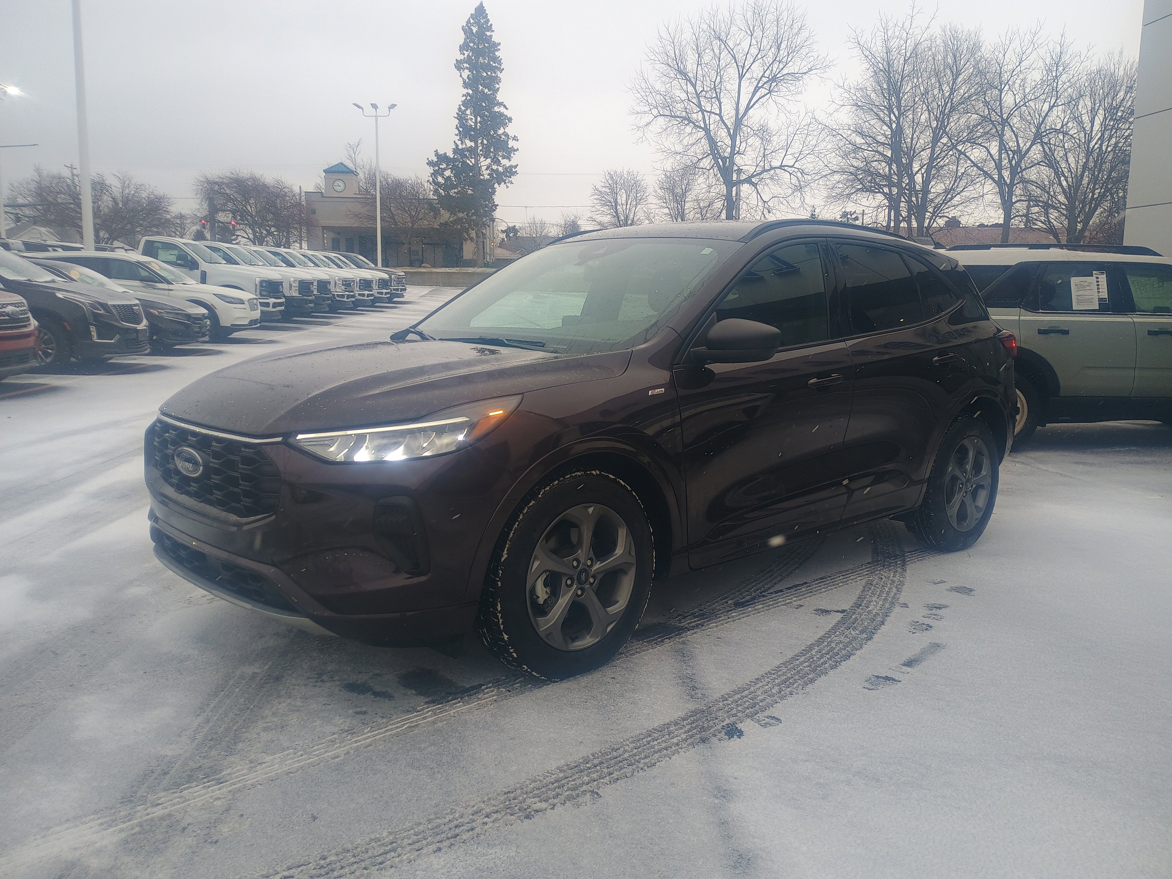 Used 2023 Ford Escape ST-Line w/ Equipment Group 301A image 3