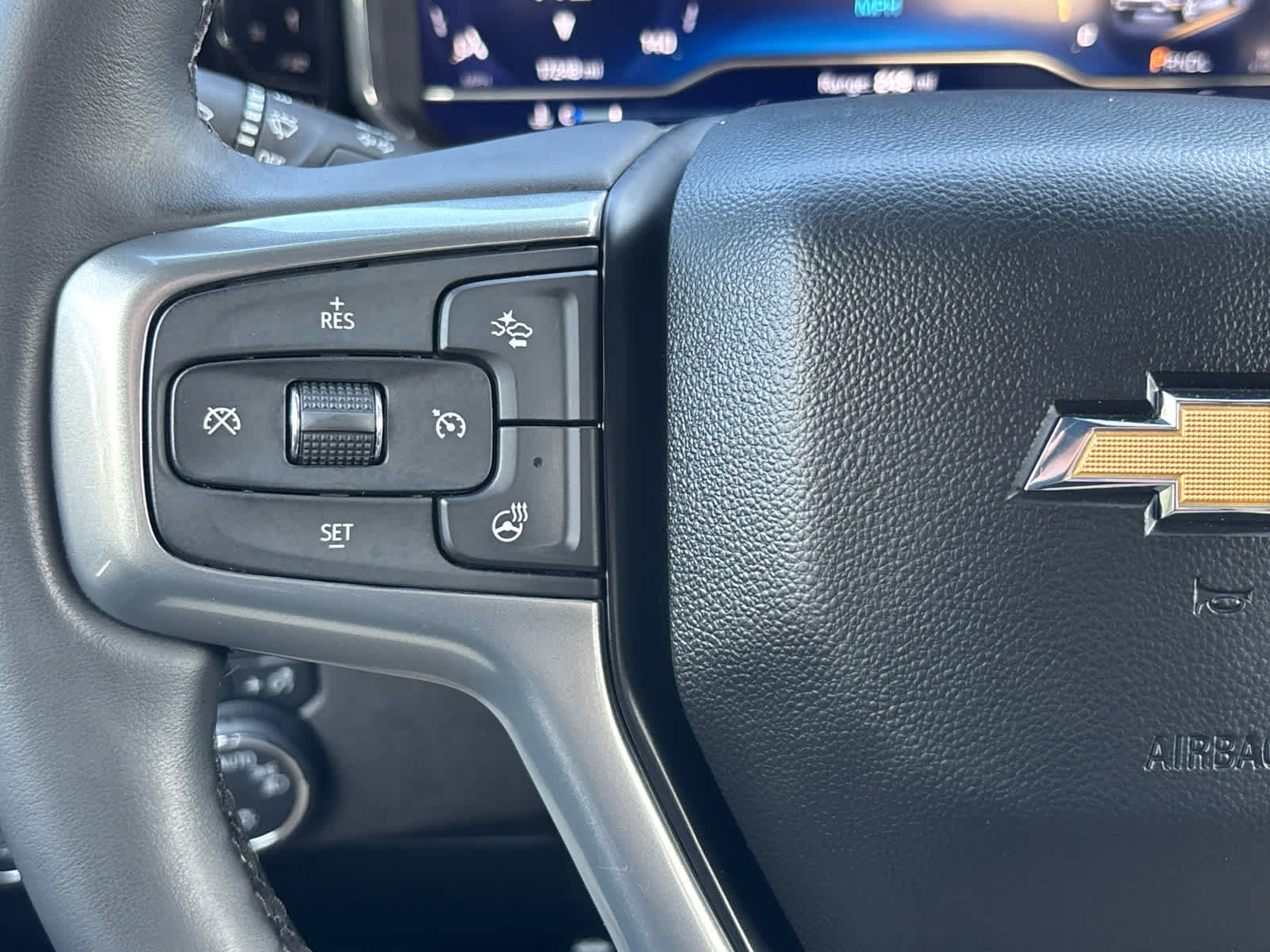 Certified 2024 Chevrolet Silverado 1500 LT AWD/4WD image 15