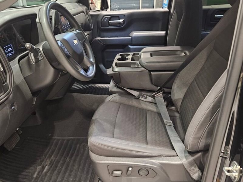 Used 2022 Chevrolet Silverado 1500 Custom image 7