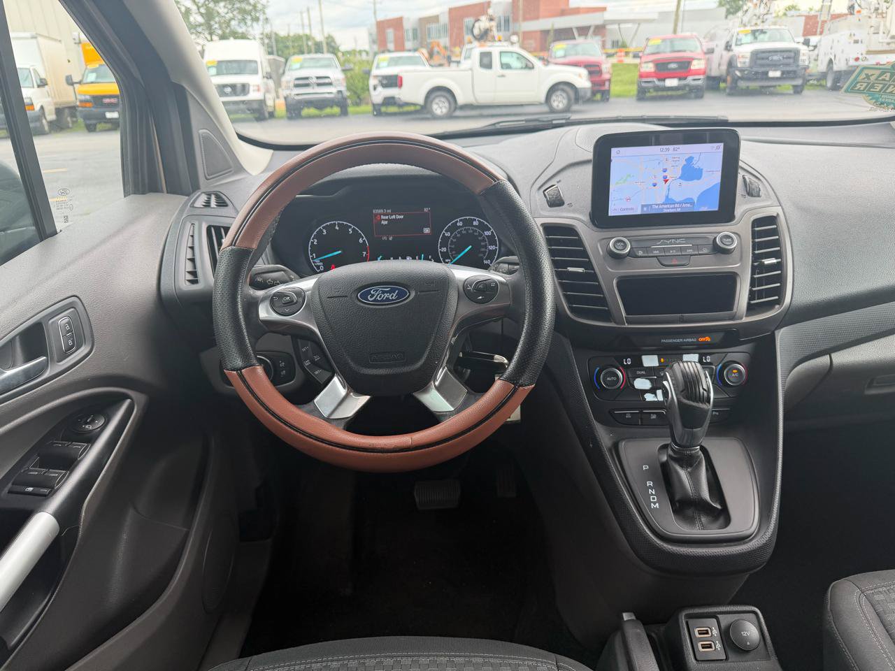 Used 2020 Ford Transit Connect XLT FWD image 13