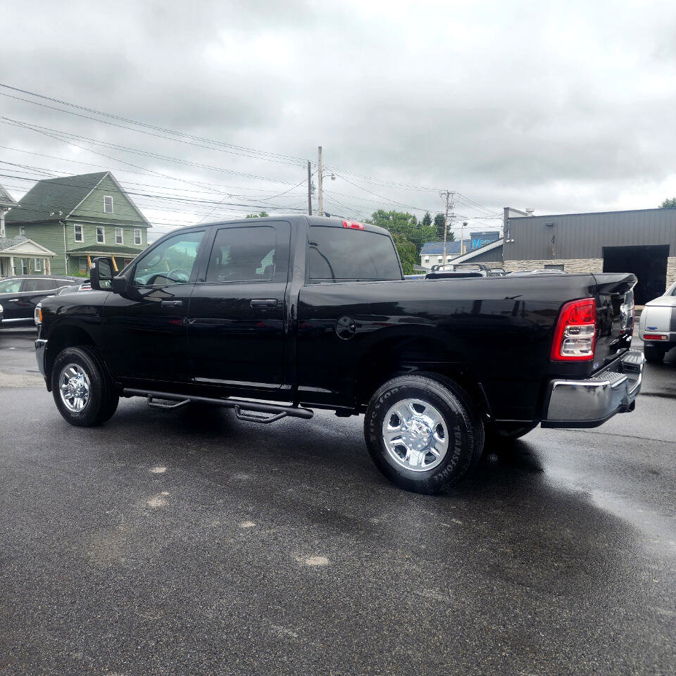 Used 2024 RAM 2500 Tradesman w/ Chrome Appearance Group image 4