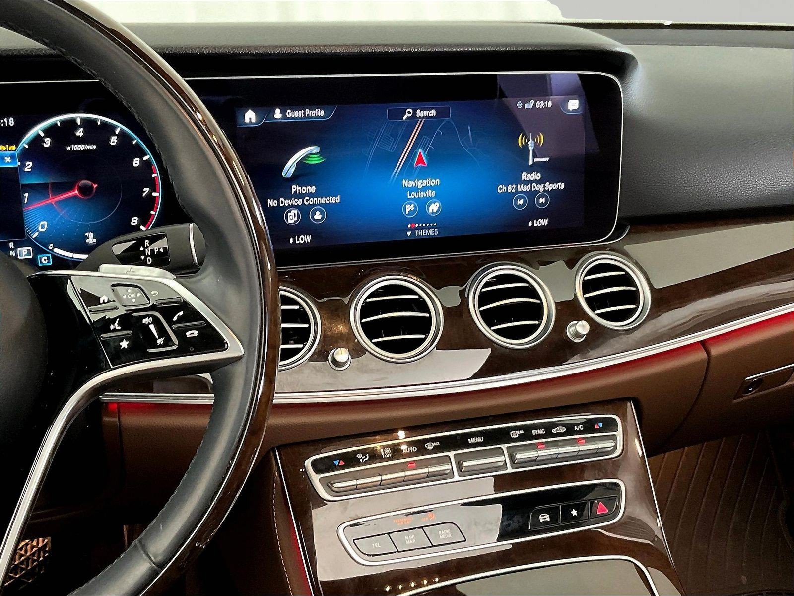 Used 2023 Mercedes-Benz E 350 4MATIC Sedan image 9
