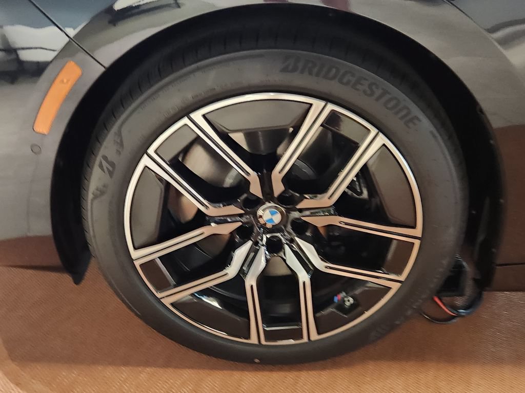 New 2026 BMW 740i xDrive AWD/4WD image 7