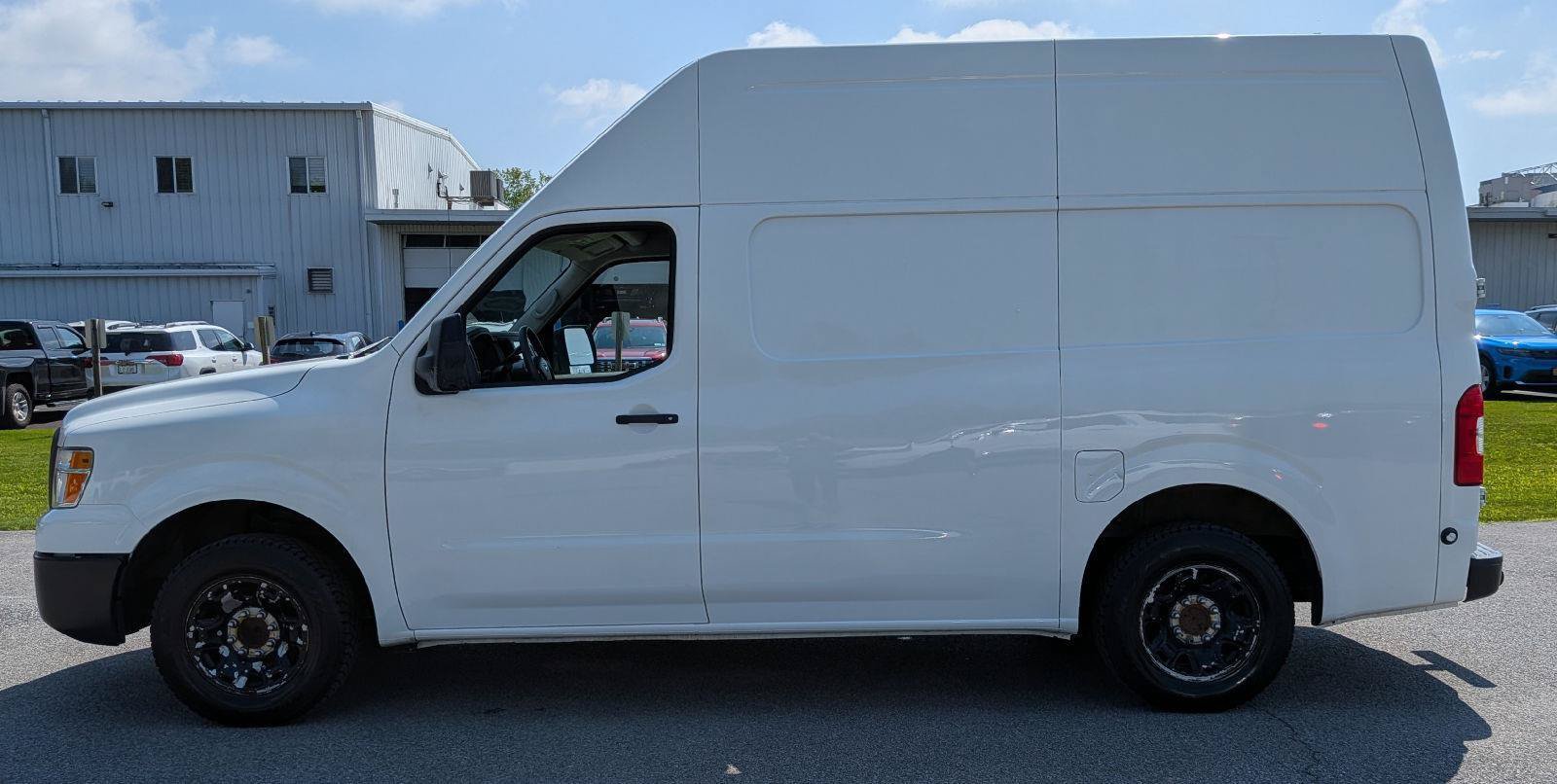 Used 2020 Nissan NV 2500 S RWD image 6